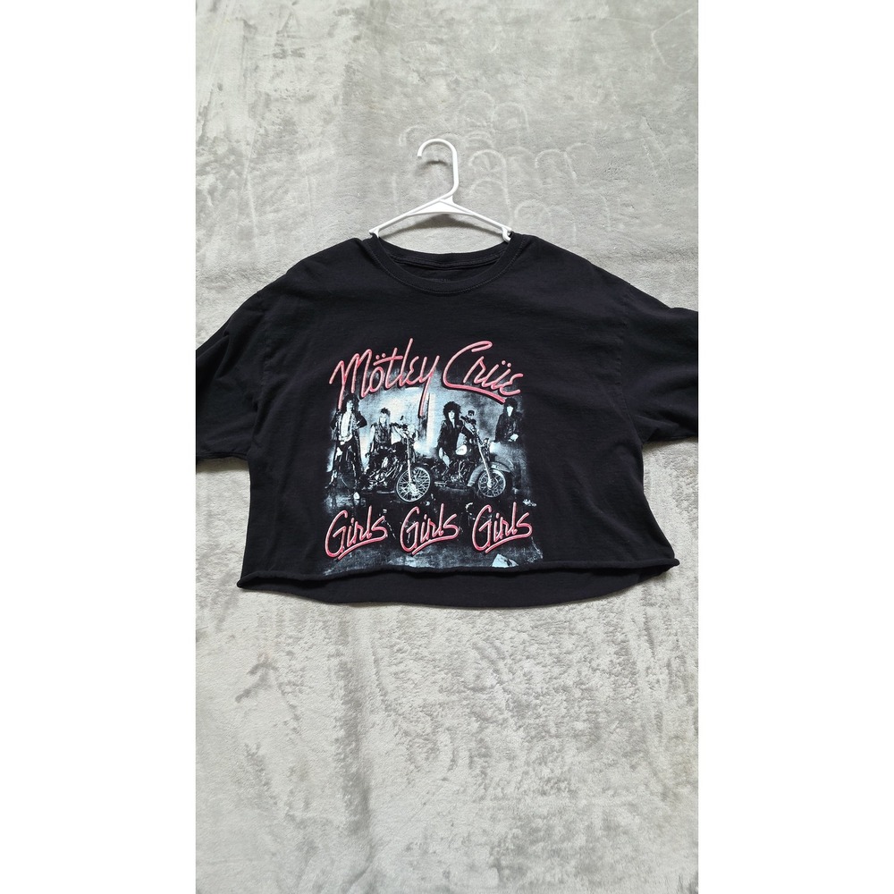 193-Motley Crew -Crop top